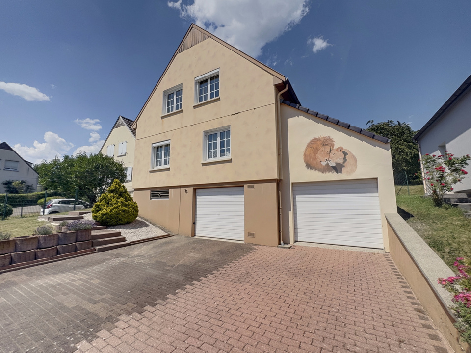 Maison individuelle avec piscine   Sarreguemines, quartier Welferding