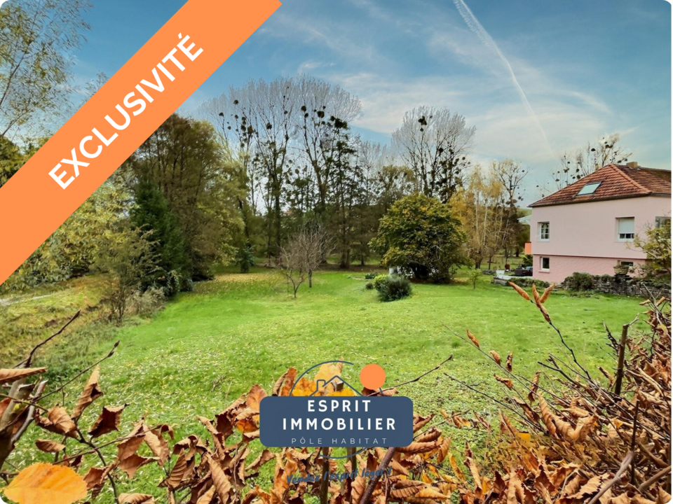 Magnifique terrain constructible de 26,68 ares situé au calme